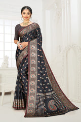 Maharani Rekha Pass-Through Ring Silk Saree